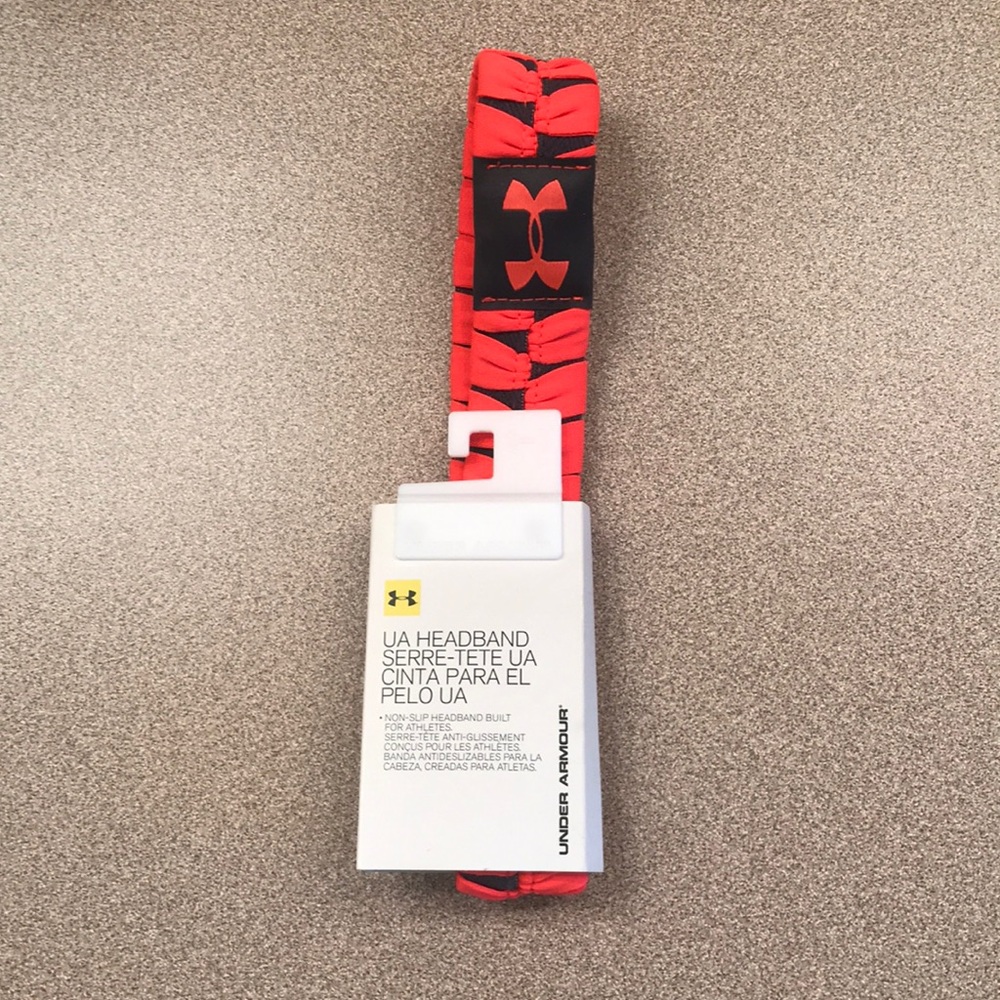 Under Armour non-slip athletic headband, NWT!